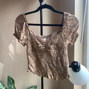 Floral cropped blouse